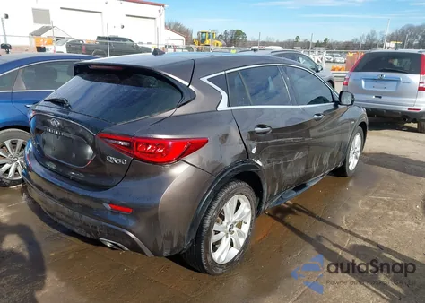 2017 Infiniti Qx30 z USA, uszkodzony, nr VIN SJKCH5CP5HA019111